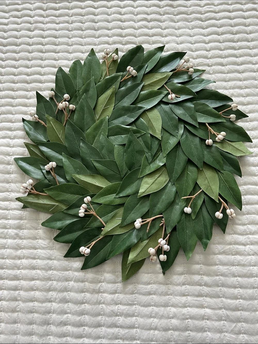 Pottery Barn Leafy Plate Chargers, Set of 4 (Set B)